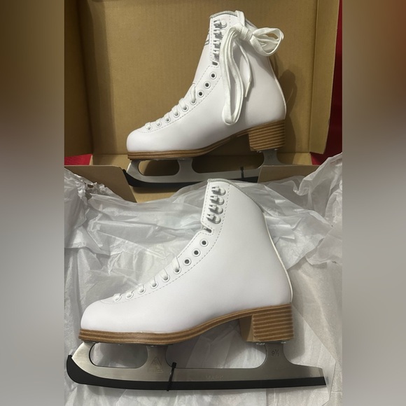 ✨New✨ Jackson Ultima Classic 200: Women/Girl’s Figure Ice Skates- Size 5 - Picture 8 of 15